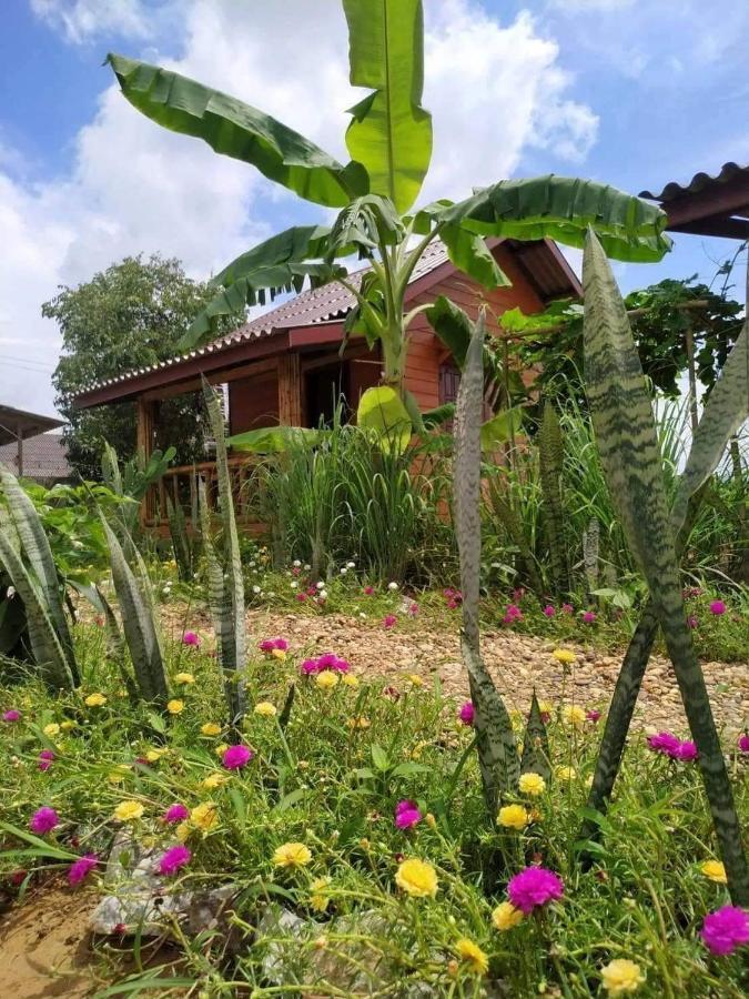 Nana Bungalows Ban Tan Buitenkant foto