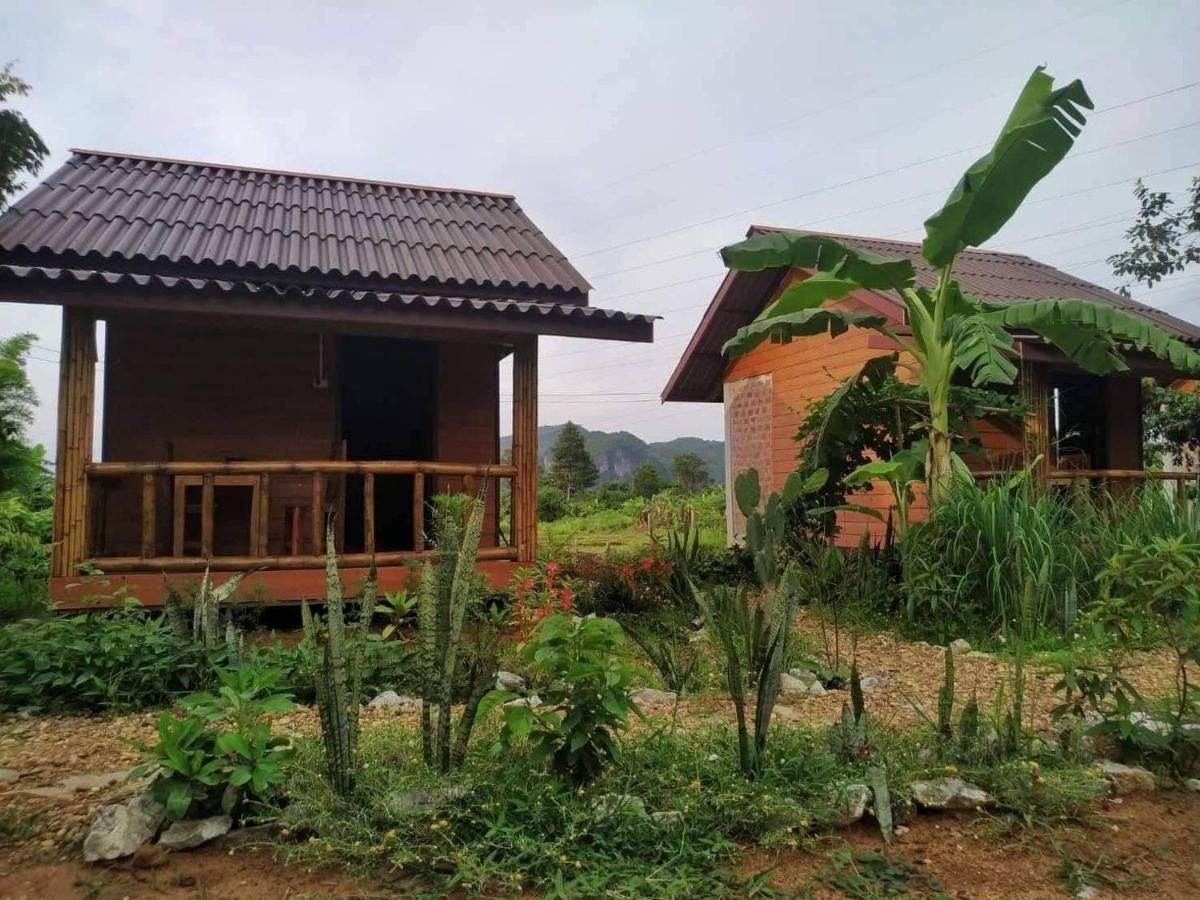 Nana Bungalows Ban Tan Buitenkant foto