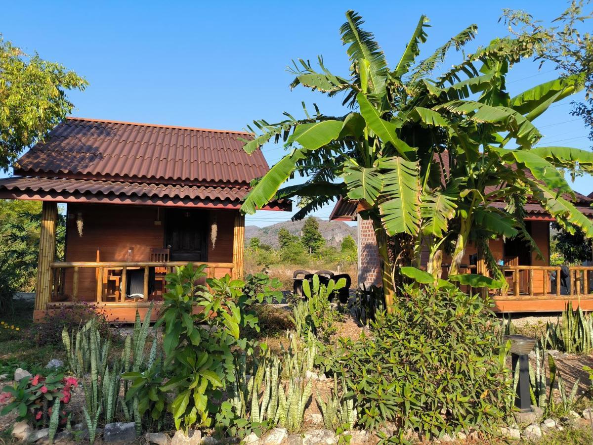 Nana Bungalows Ban Tan Buitenkant foto
