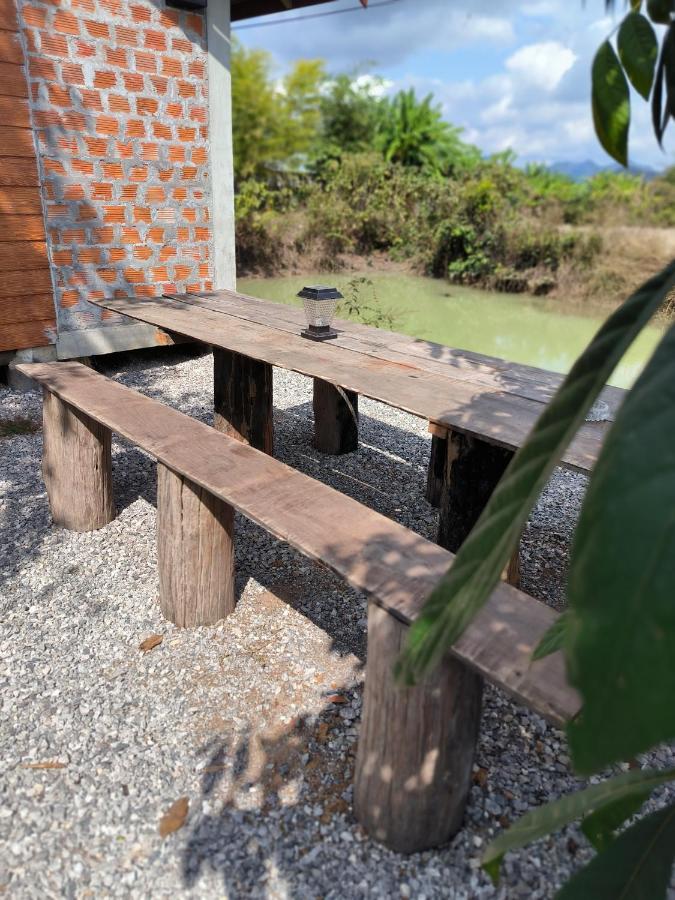 Nana Bungalows Ban Tan Buitenkant foto