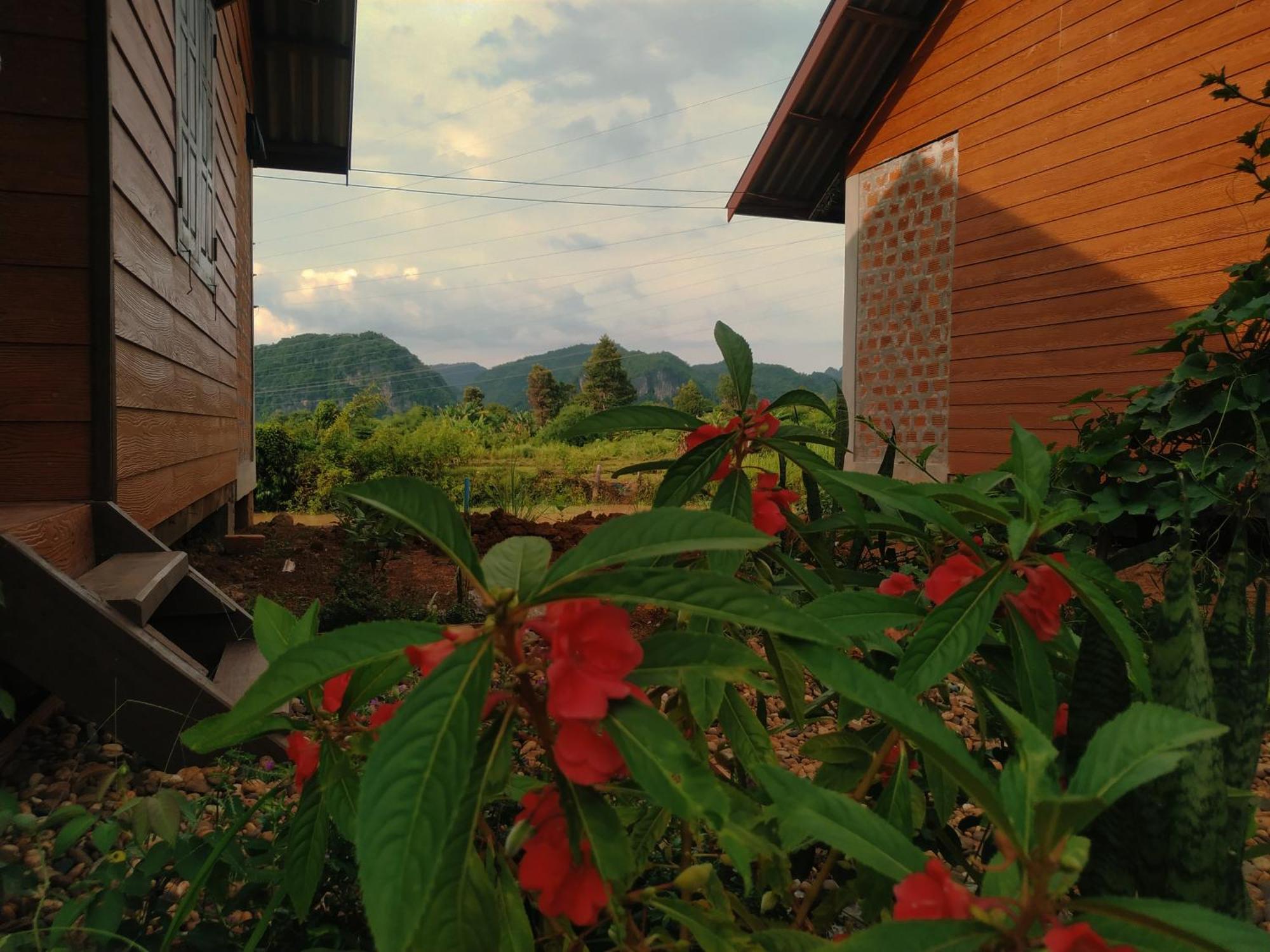 Nana Bungalows Ban Tan Kamer foto